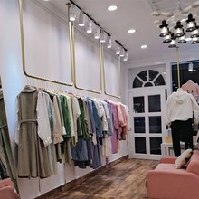 服装店展示架金色铁艺侧挂货架上墙吊顶陈列架U悬挂衣架女装吊架