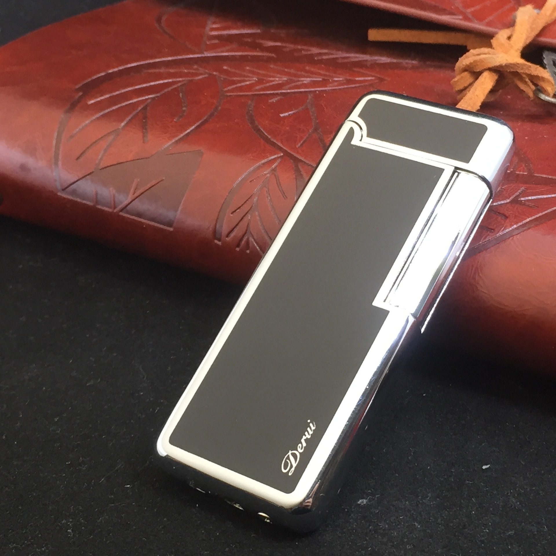 礼盒装德瑞6018超薄火石打火机复古黑漆砂轮充气打火机