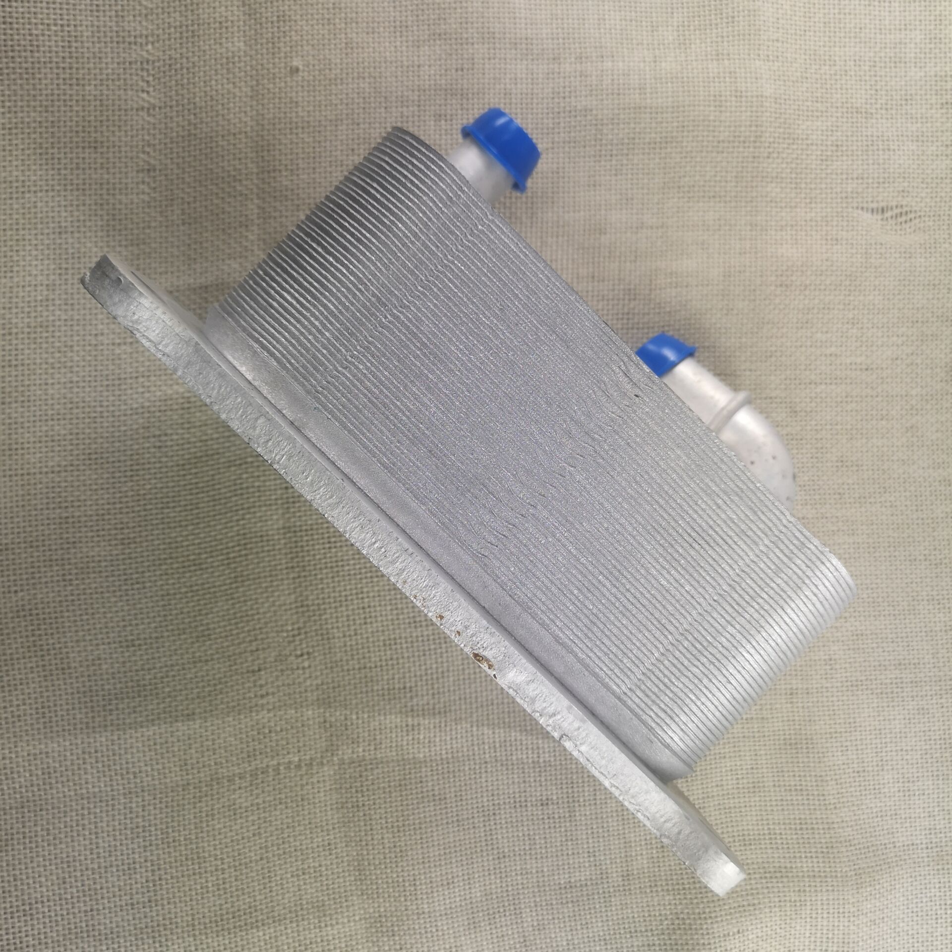 发动机机油散热器 机油冷却器 适用于沃尔沃 31325045