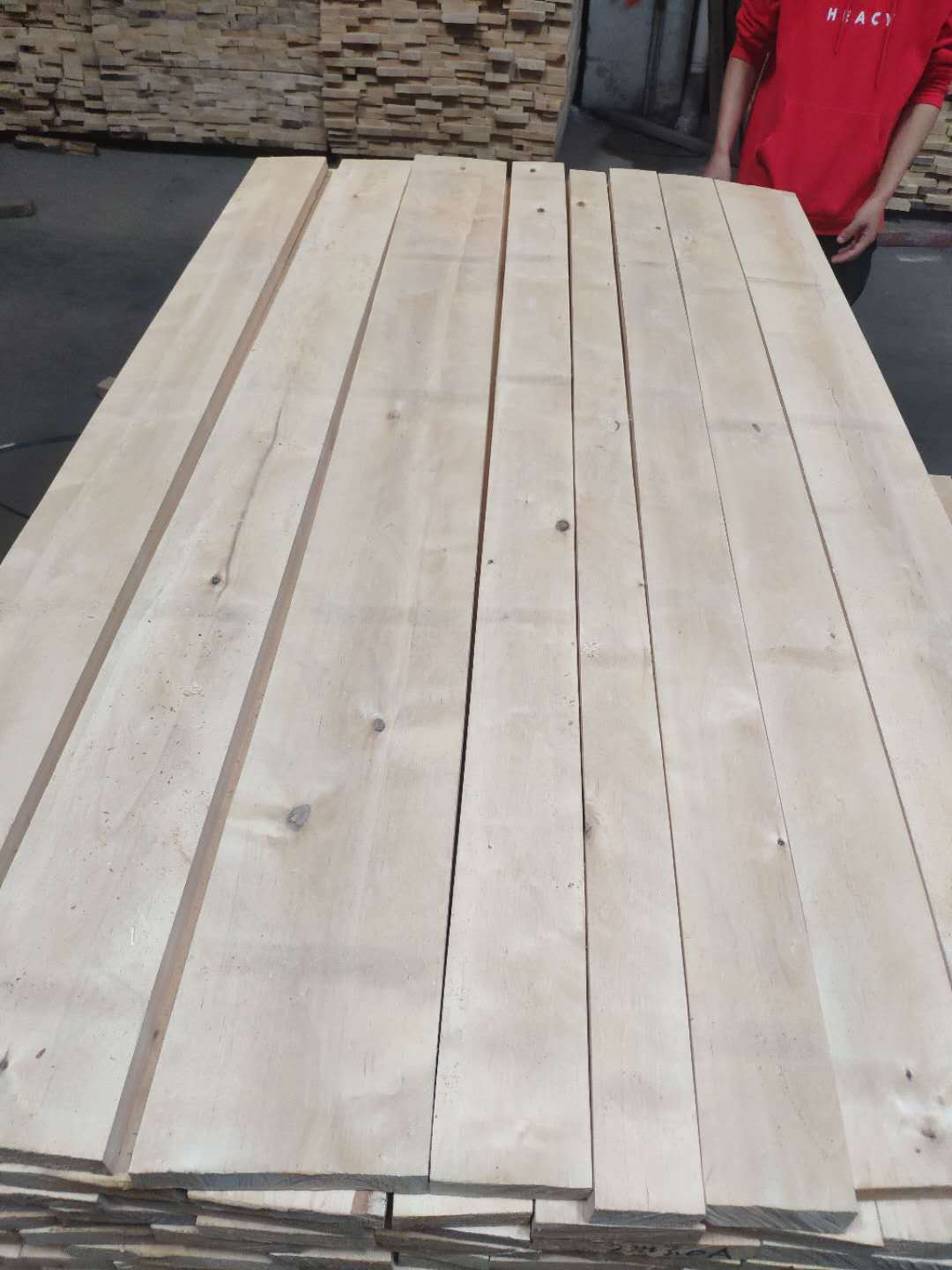 俄罗斯进口桦木白桦木 橱柜画框家具材 高质量无节材自然宽定宽