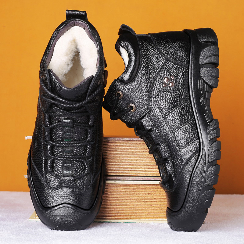 Winter Warm Hot Selling Men's Shoes Fleece-Lined Thick and Comfortable Soft Sole Sneakers Fur All-Matching Leather Shoes