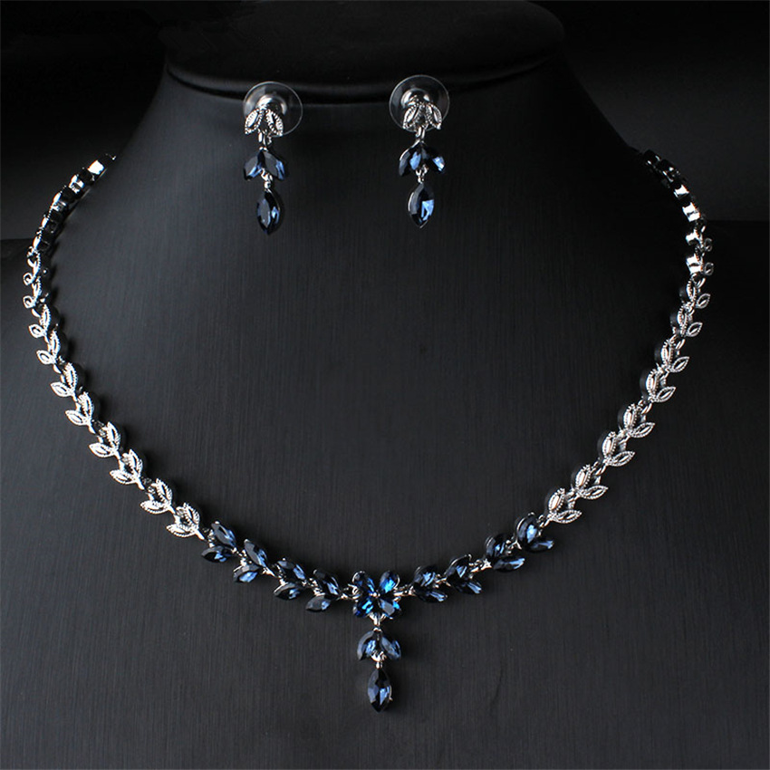 Hot Selling Pendant Bridal Necklace and Earrings Suite Fashion Dress Banquet Jewelry Set Chain Accessories Factory Direct Sales