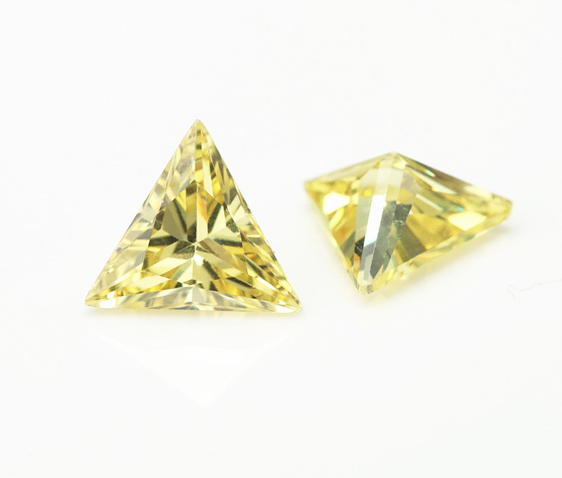 三角形直角彩色锆石裸石人造合成cz黑色石榴红香槟立方氧化锆宝石