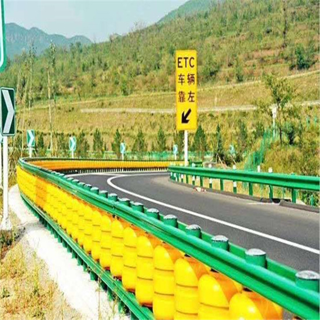 告诉公路安全防护设施,公路护栏 组合式eva防撞旋转桶 防碰垫