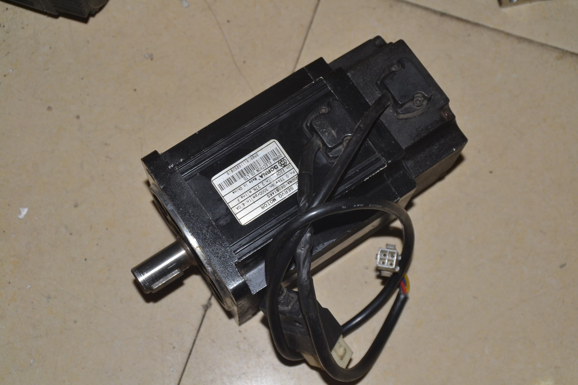 东菱 东能 90dna-08db1aks 750w 90法兰伺服电机