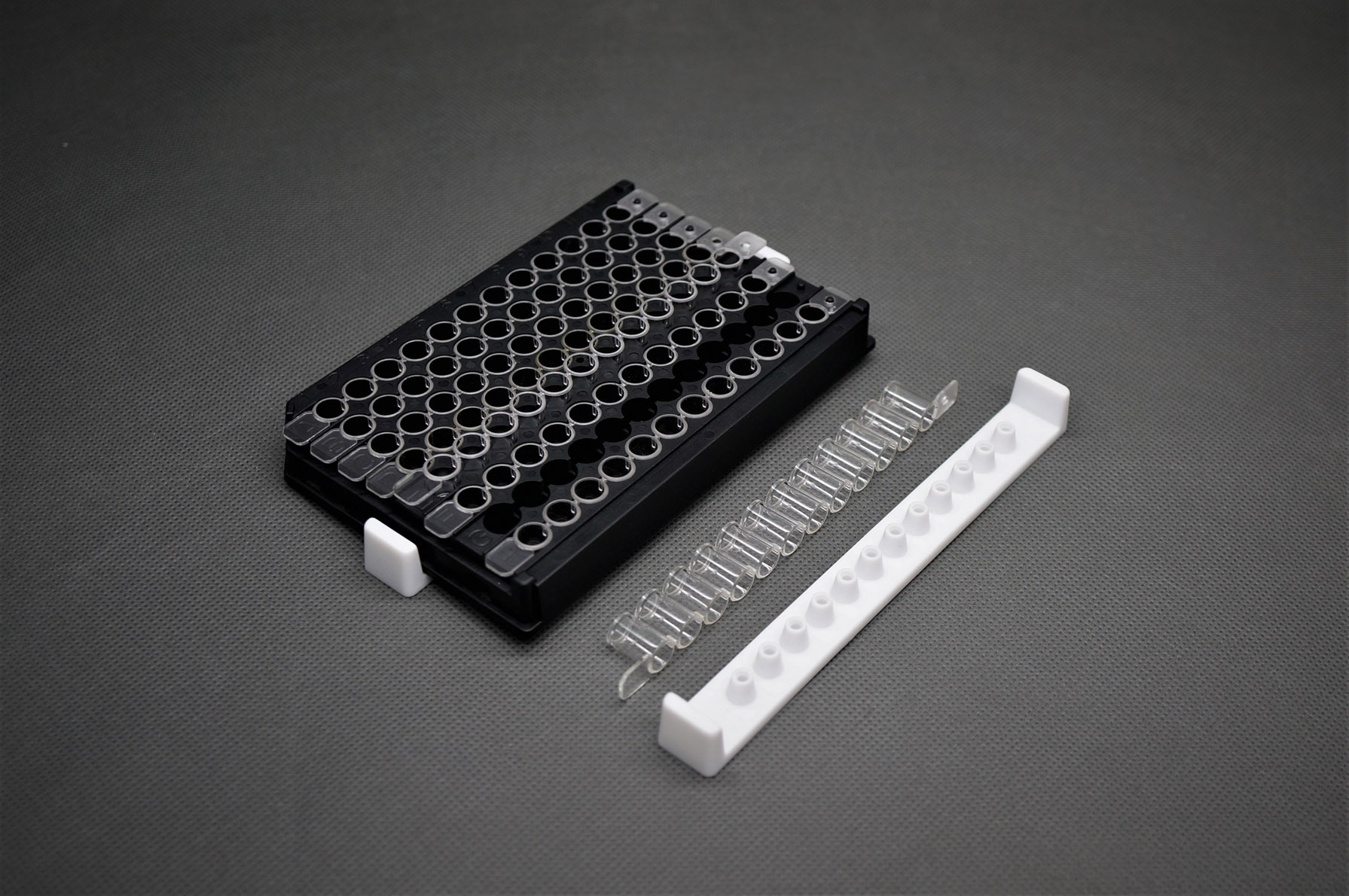 实验室耗材12t顶架乳白酶标板微孔板使用