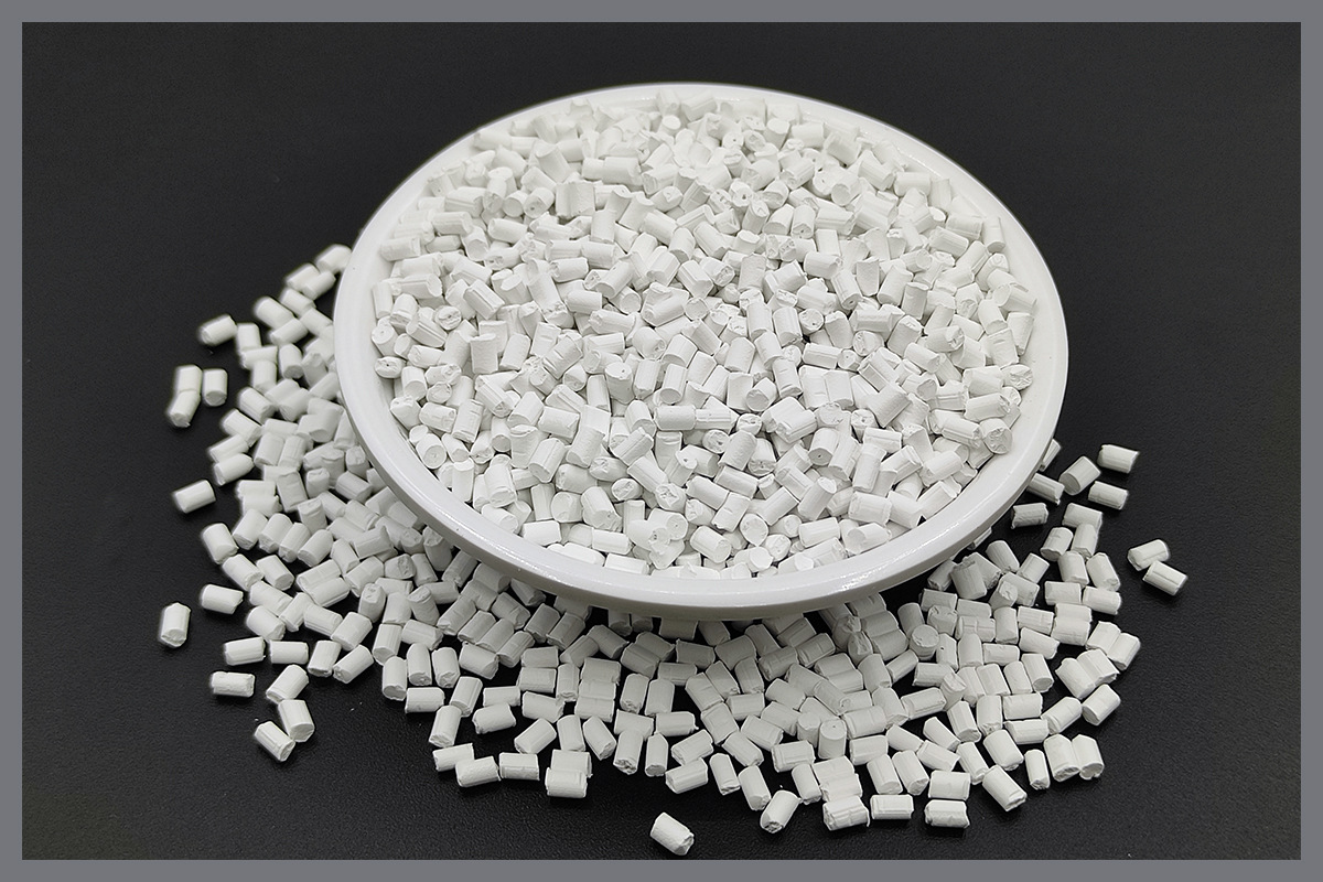 供应高浓度乳白色母料pe白色塑料母粒pe网络线专用色母粒产地货源