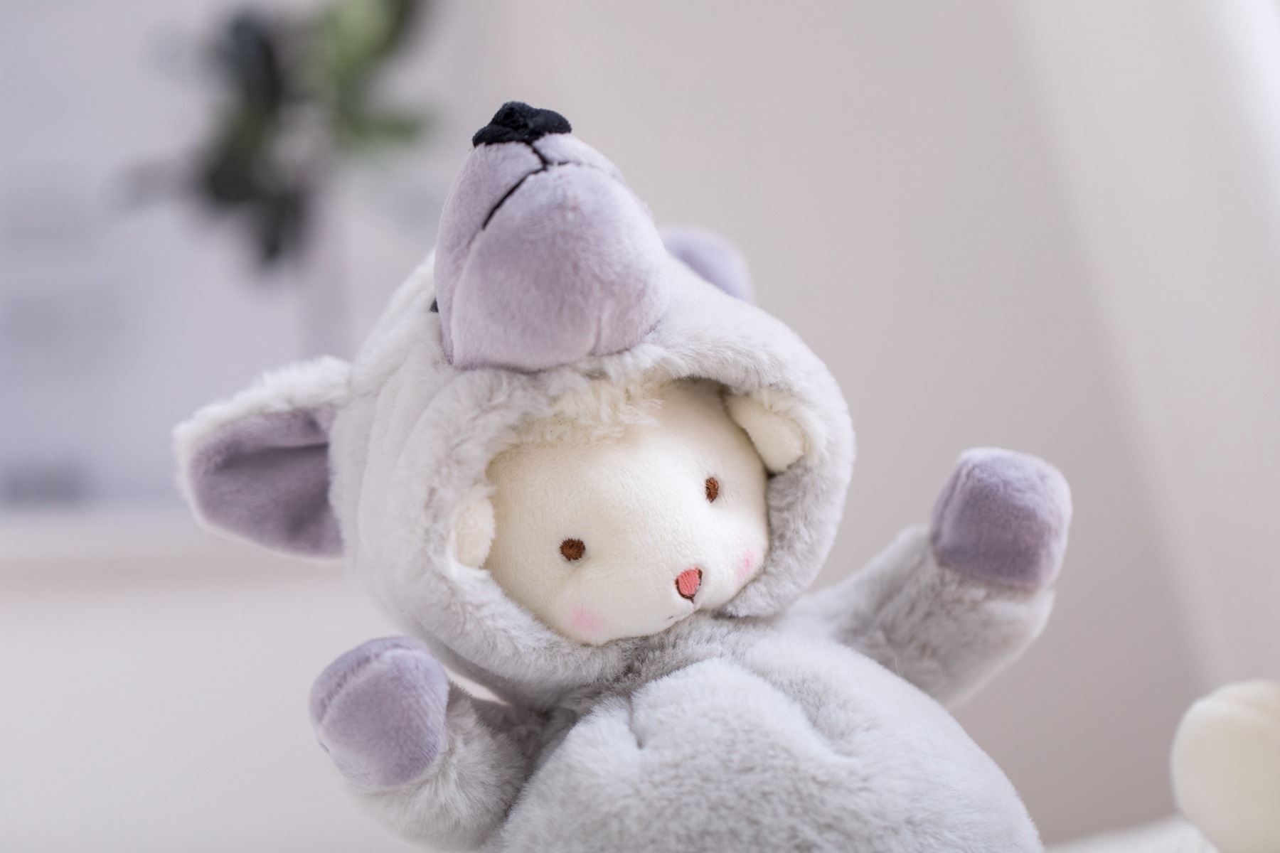 毛绒玩具变身小羊公仔 玩偶网红抖音同款厂家直销地摊批发