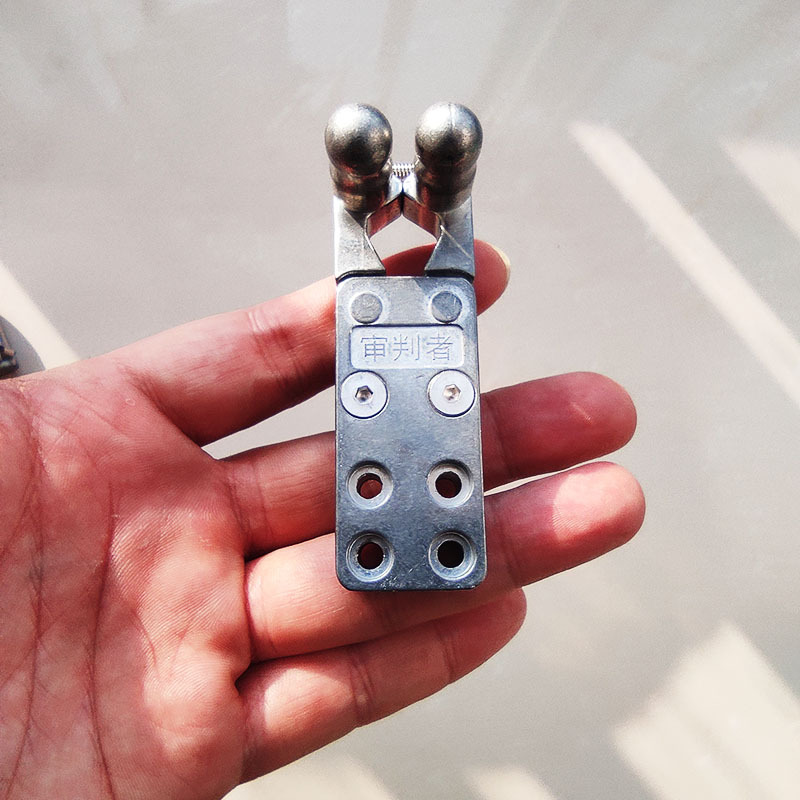 审判者齿轮两轴联动夹蛋器全金属自动回位弹弓配件