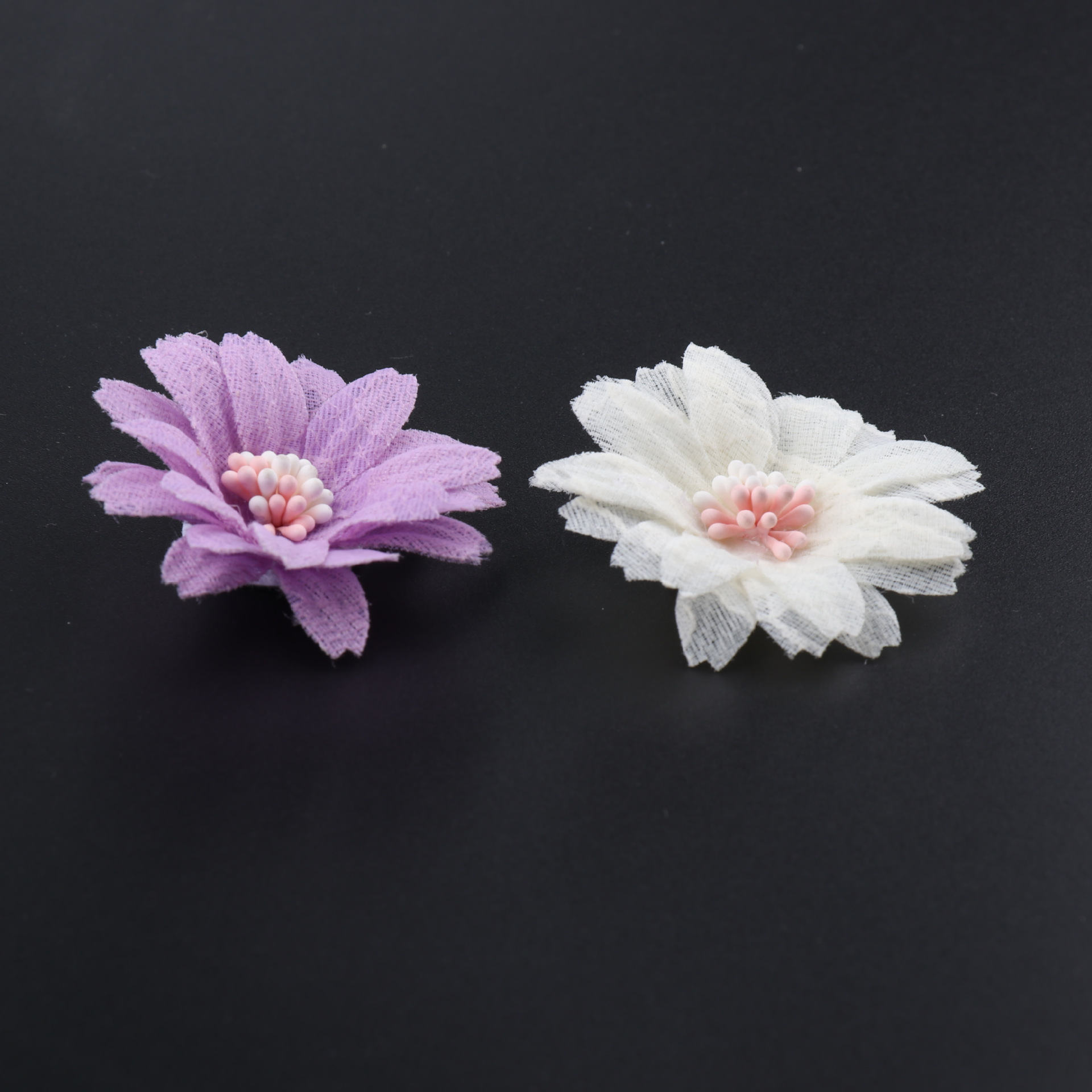 5cm布花实力厂家蕾丝复合双色花心布艺花百万现货服装帽子布艺花