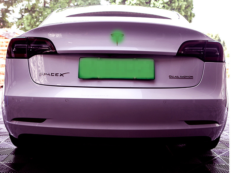 适用特斯拉model3yxs尾标英文字母贴tesla后备箱尾门金属字标装饰