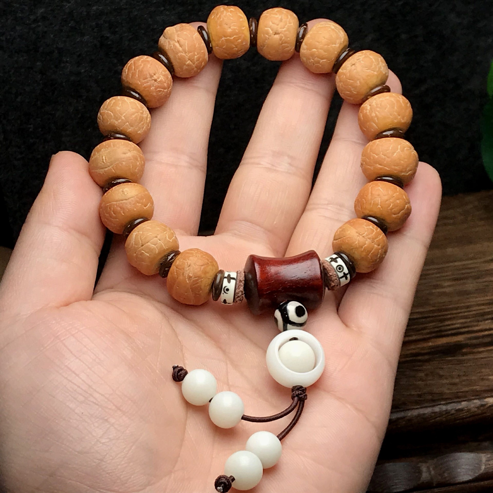 藏式尼泊尔大凤眼菩提子手串女红皮文玩佛珠手持盘玩龙眼男士手链