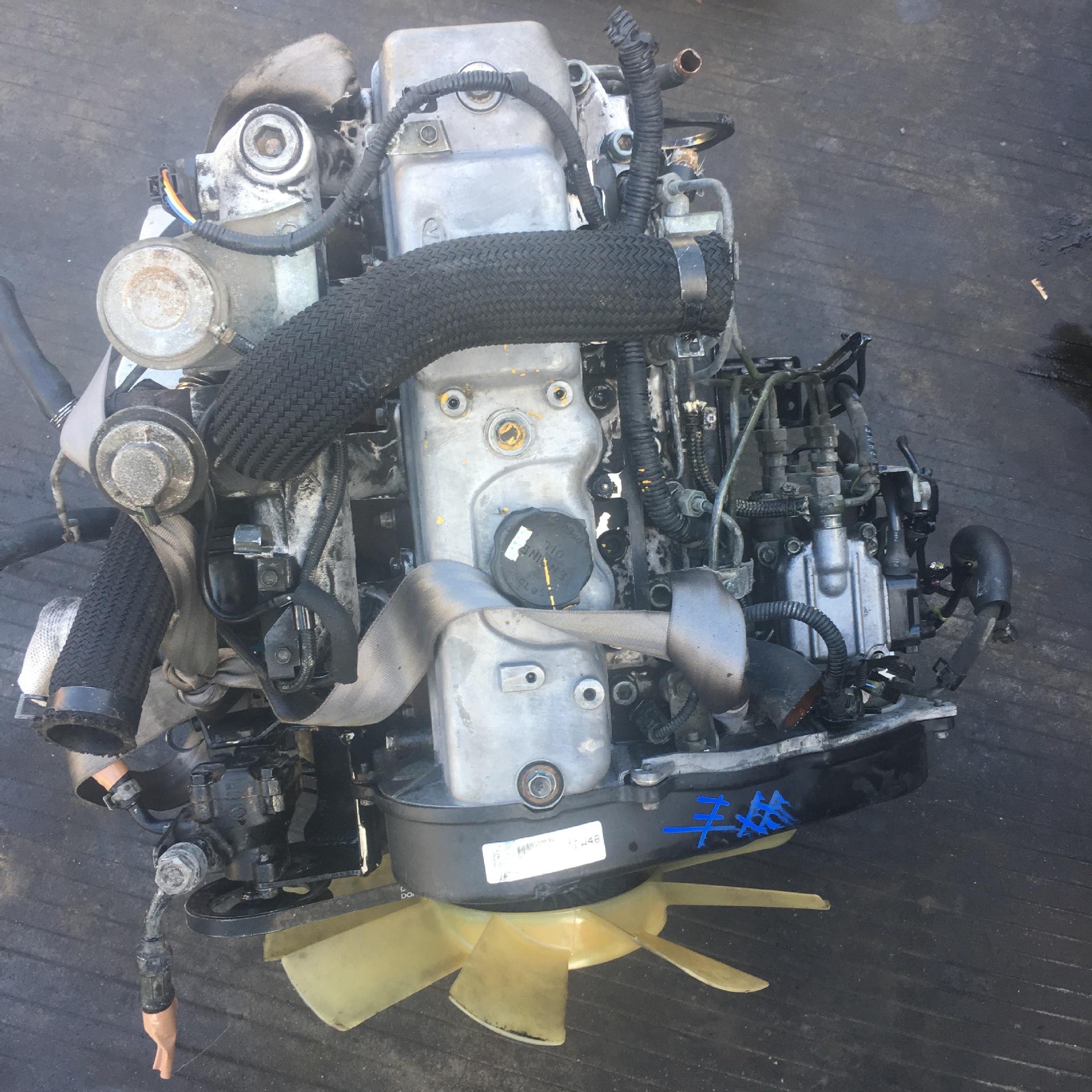 适用现代华泰索兰托特拉卡2.5 江淮瑞风2.5t 4d56 柴油发动机总成