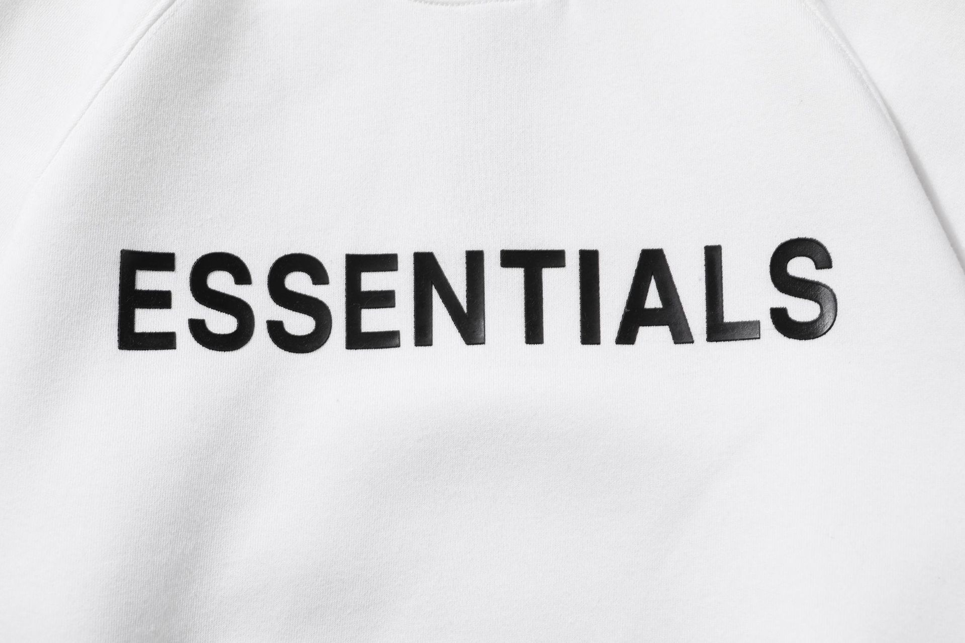 essentials高清壁纸图片