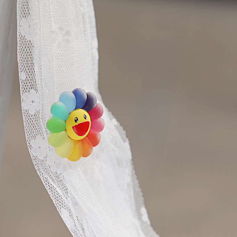 夹扣太阳花卡哇伊鞋带装饰品小花胸针 冰箱贴 笑脸磁铁胸花 x1585