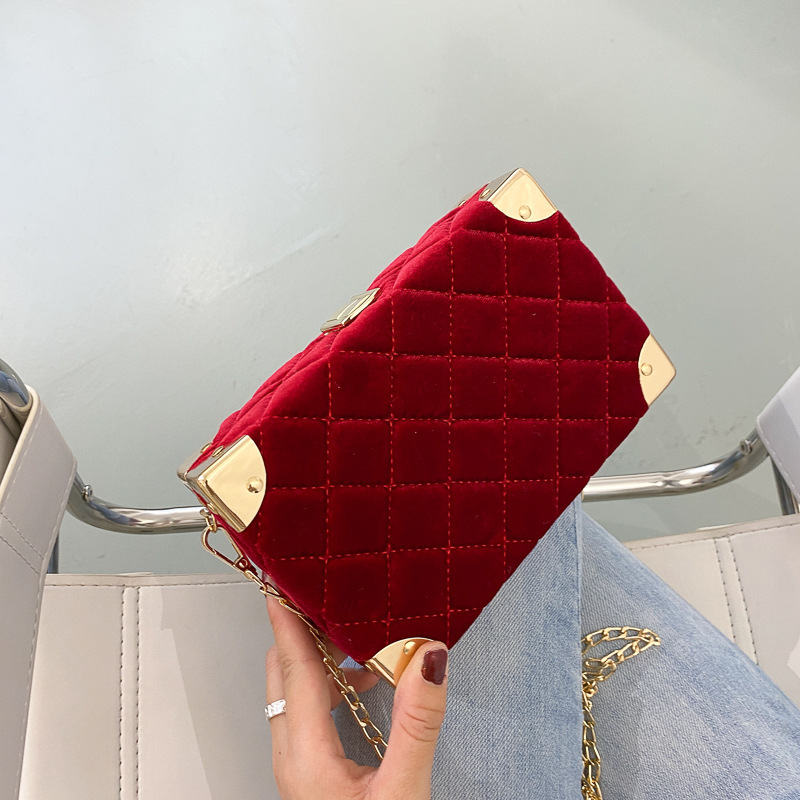 Spring New Box Women's Bag Gold Velvet Small Square Bag Rhombic Chain Embroidery Thread Women's Bag Classic Small Bag Women's Wholesale