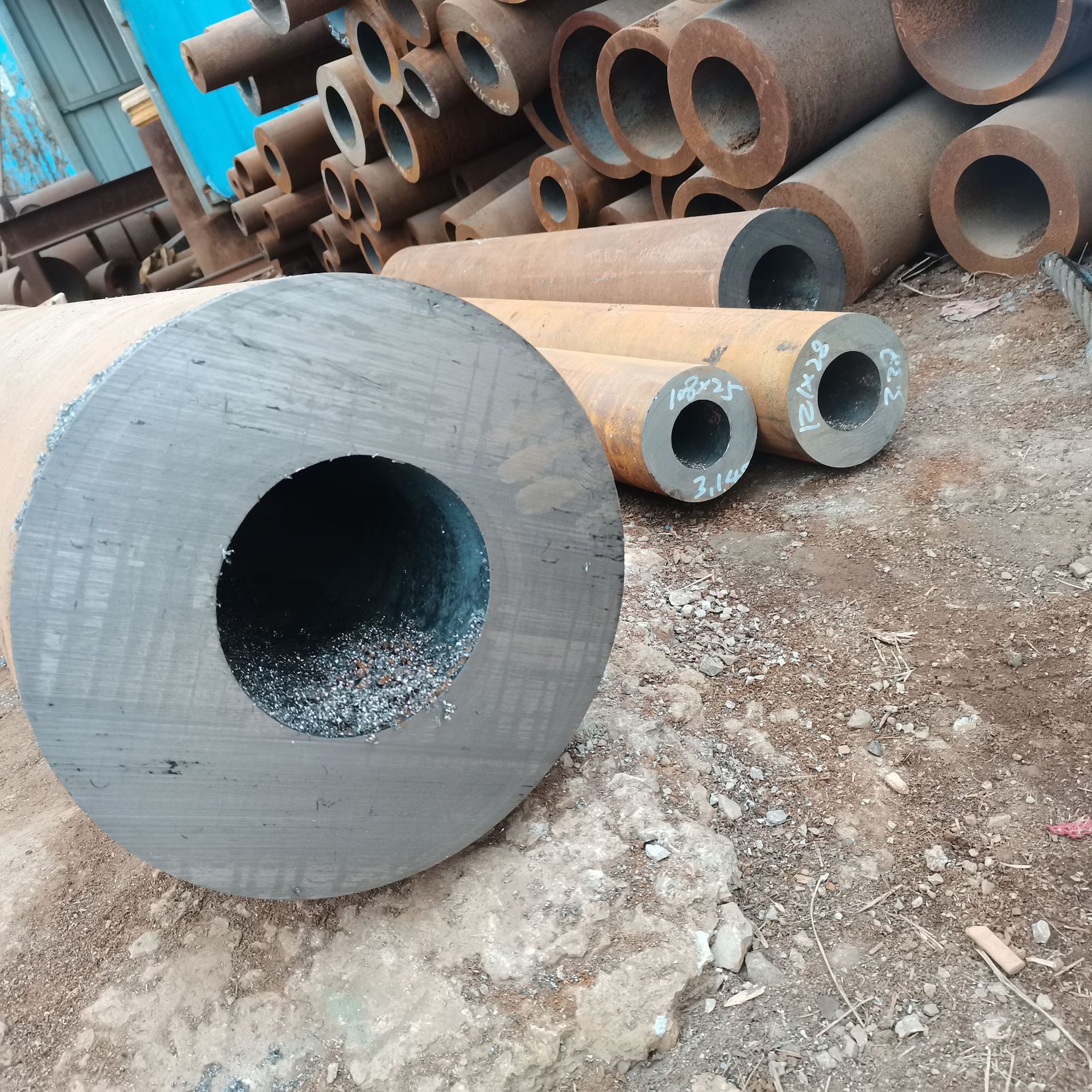 20号厚壁无缝钢管切割 精密无缝管切割定尺倒角