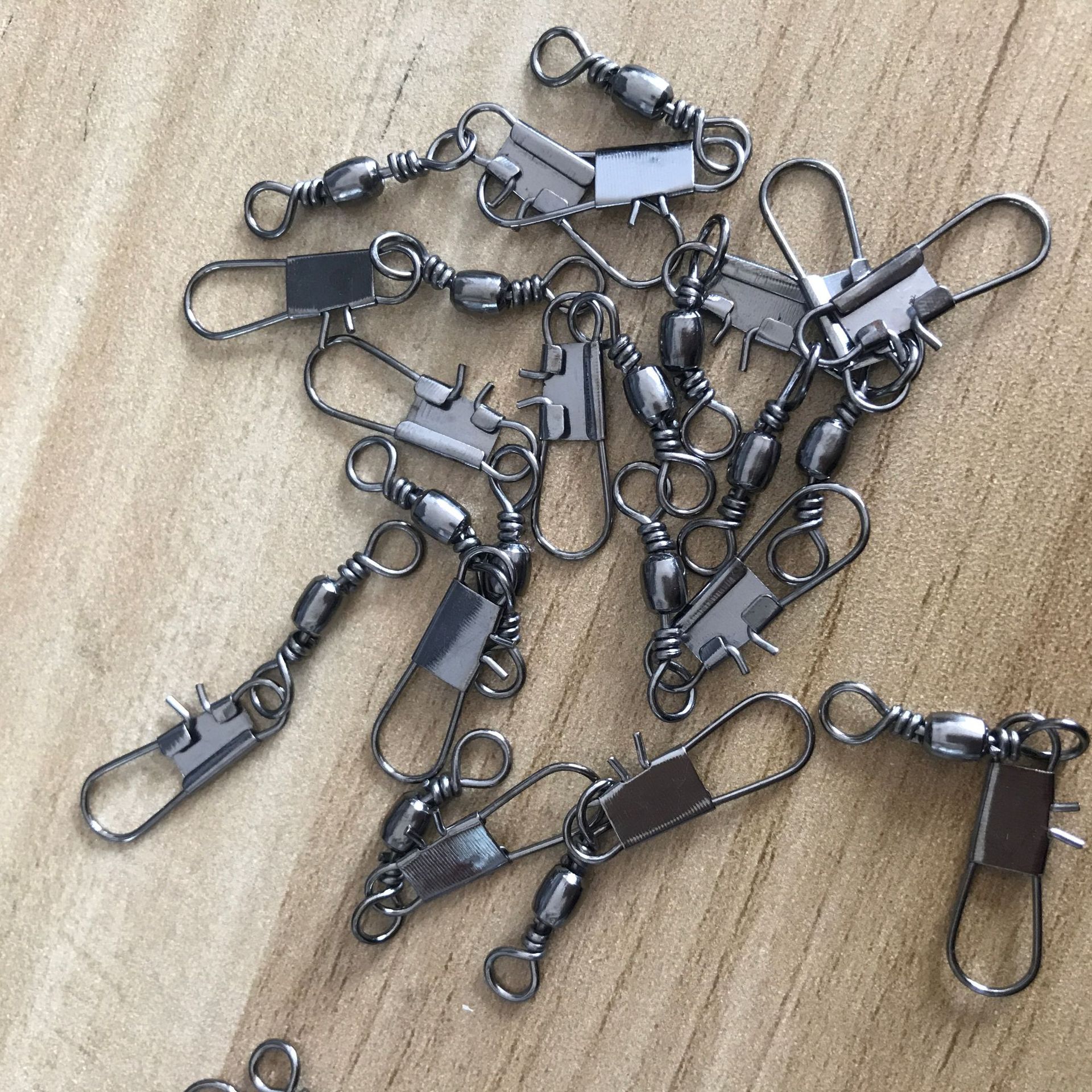 潍坊风筝风筝连接器风筝辅助器材卡通三角风筝厂家