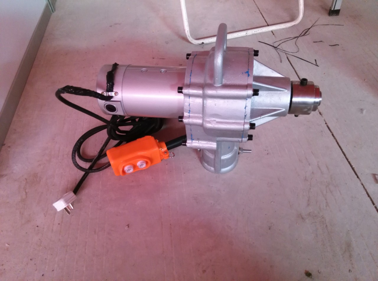 各种侧卷? 中卷? 大? 小卷帘机