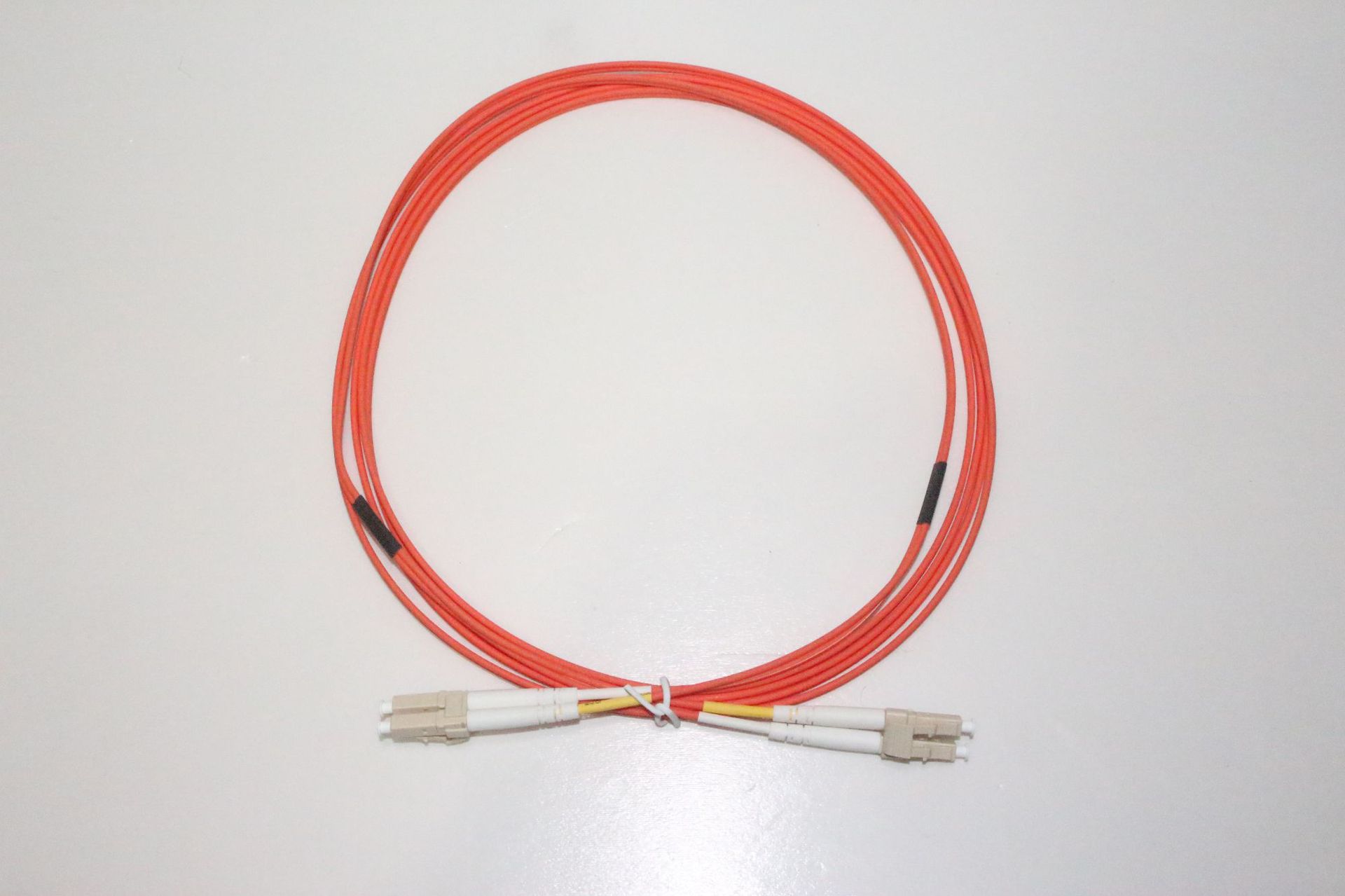 瑞英-特价多模低烟无卤光纤跳线电信级 ry-om2-lc-lc光纤跳线