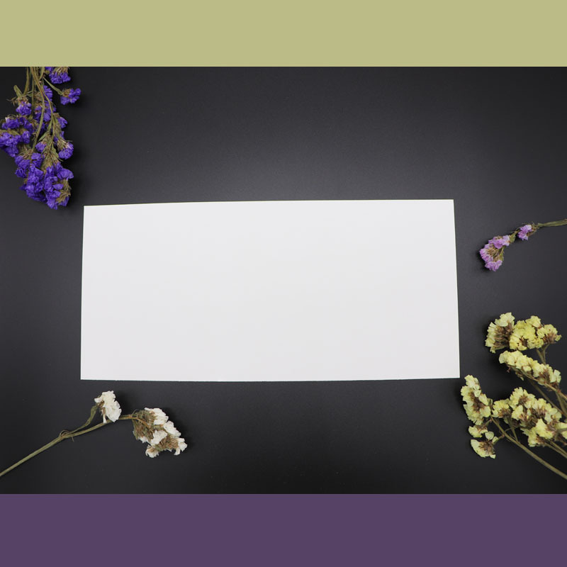 白色长方形纸卡服饰衬板日用支撑隔离纸板手工纸可定制