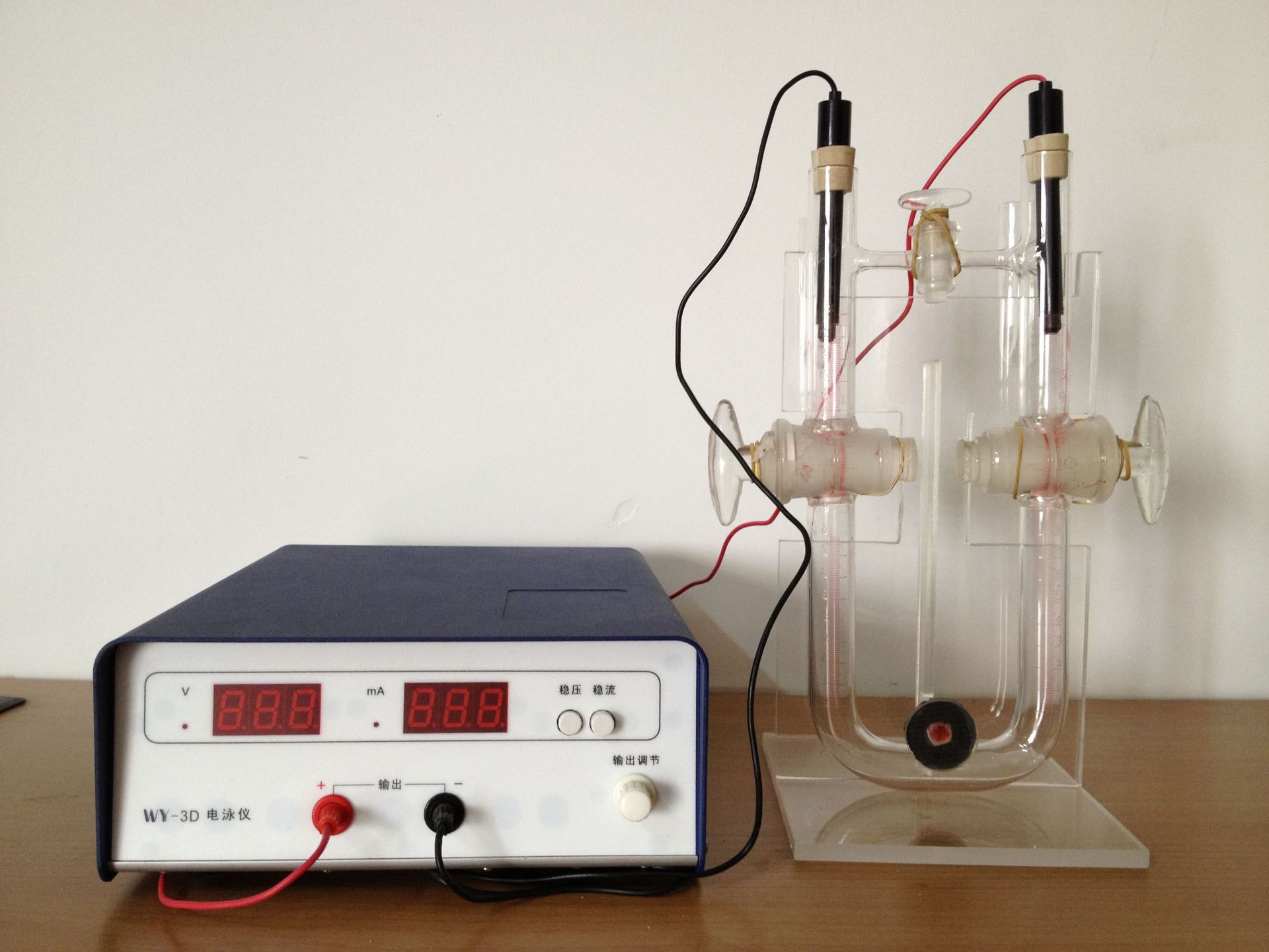 称 型  号 配  置 实 验 内 容 电泳测定装置 wy- 2 d wy-2d电泳仪(5
