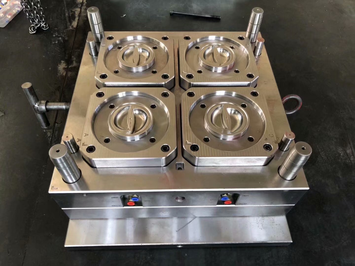 供应扭盖模具,水壶盖子模具,家用塑料水壶模具