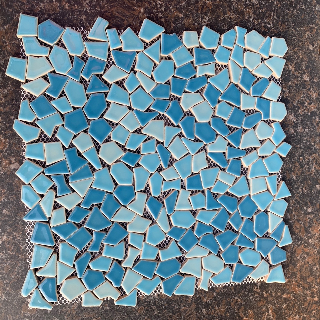 陶瓷碎石拼图瓷砖马赛克五彩糖果色酒店别墅水池园林庭院个性异形