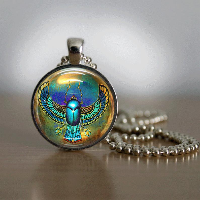 跨境独立站饰品古埃及圣甲虫时光宝石吊坠项链 欧美新款玻璃项链