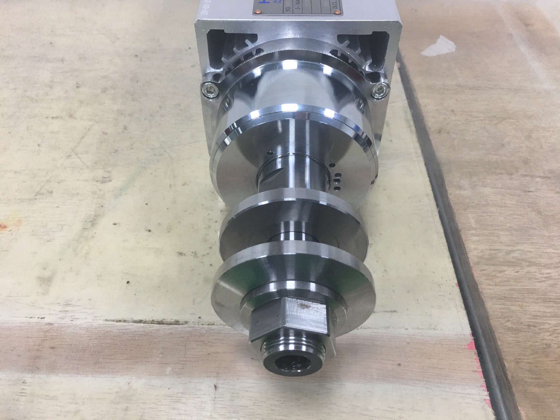 0kw砂轮磨削精密电主轴 6000转高速磨削锯切主轴电机