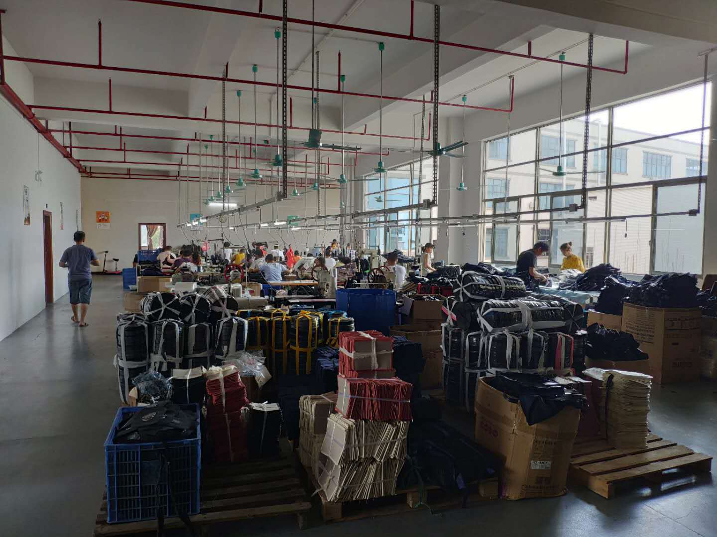 工厂定做韩版新款圆形手拿收纳袋定制迷你收纳皮革pu化妆包