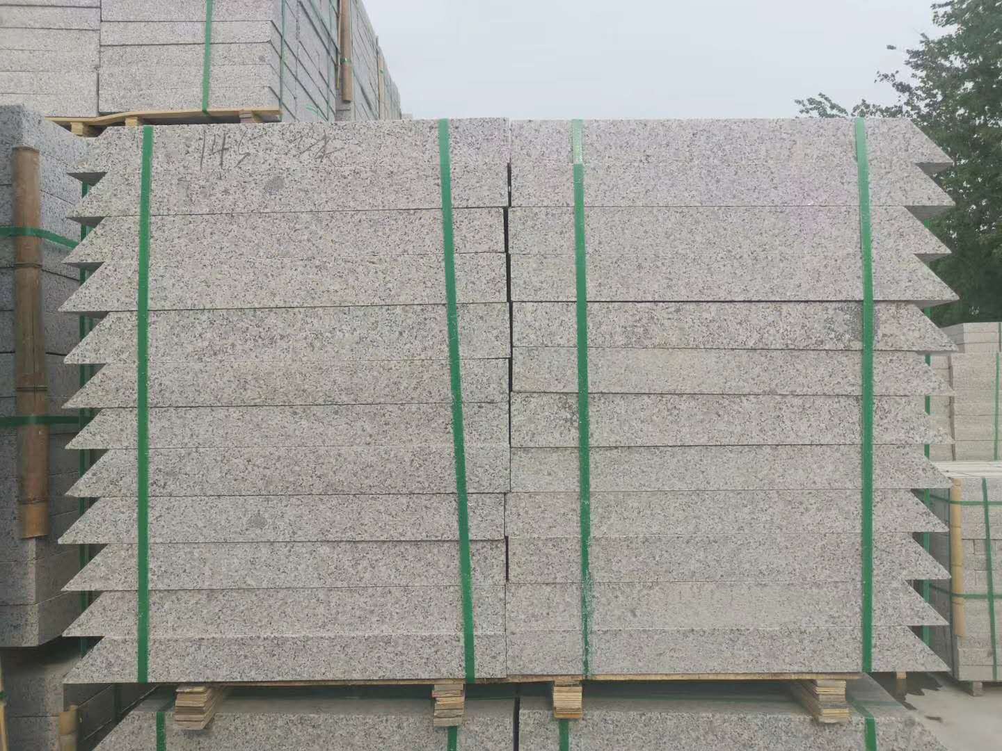 厂家直销倒45度角树坑石 10*10花岗岩树围石一块 市政工程用石