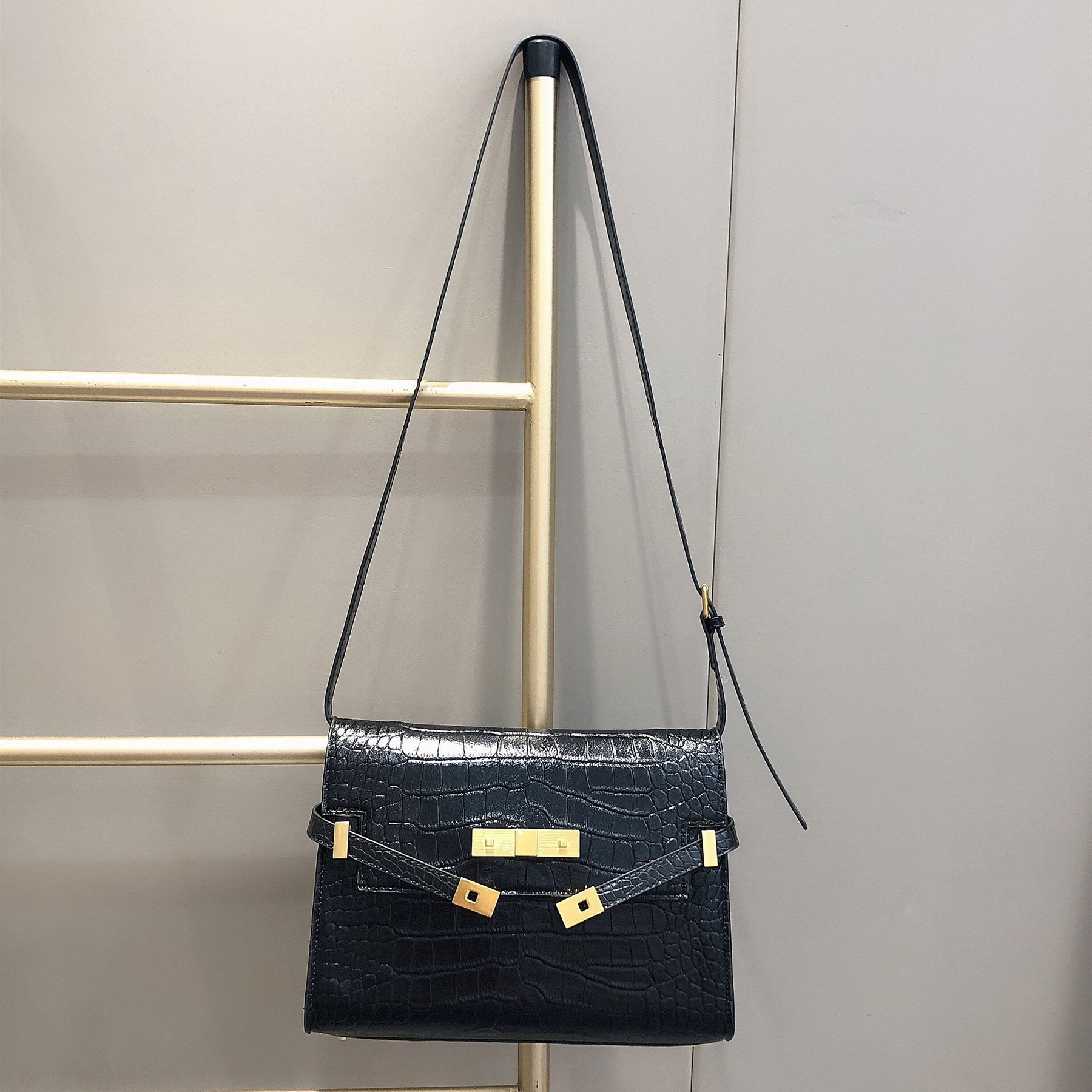 2020新款杨树林曼哈顿法棍包单肩斜挎通勤包时尚复古真皮质感女包