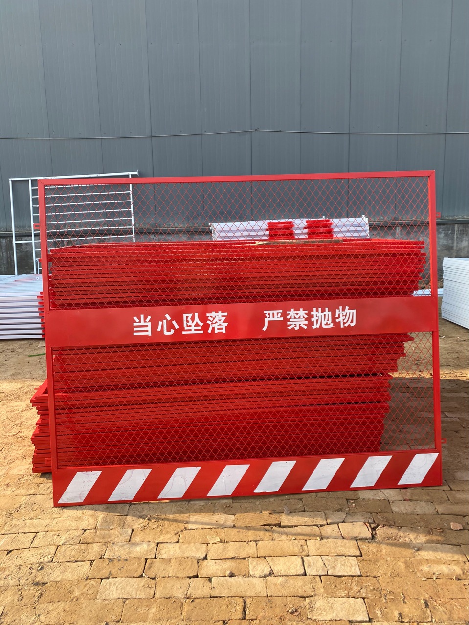 批发 建筑工地井口防护网 定型化电梯洞口防护栏网 防护门 护栏网