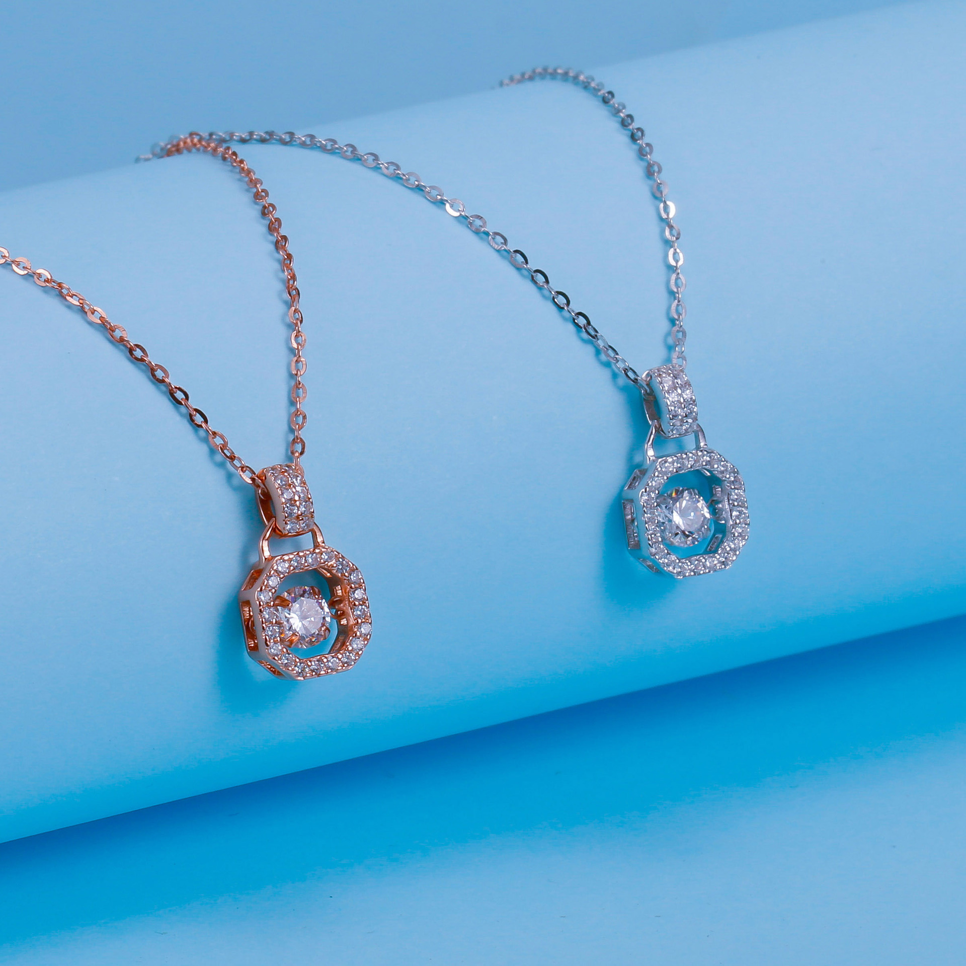 轻奢s925纯银方形灵动项链女小清新满钻日韩风跳动的心锁骨链