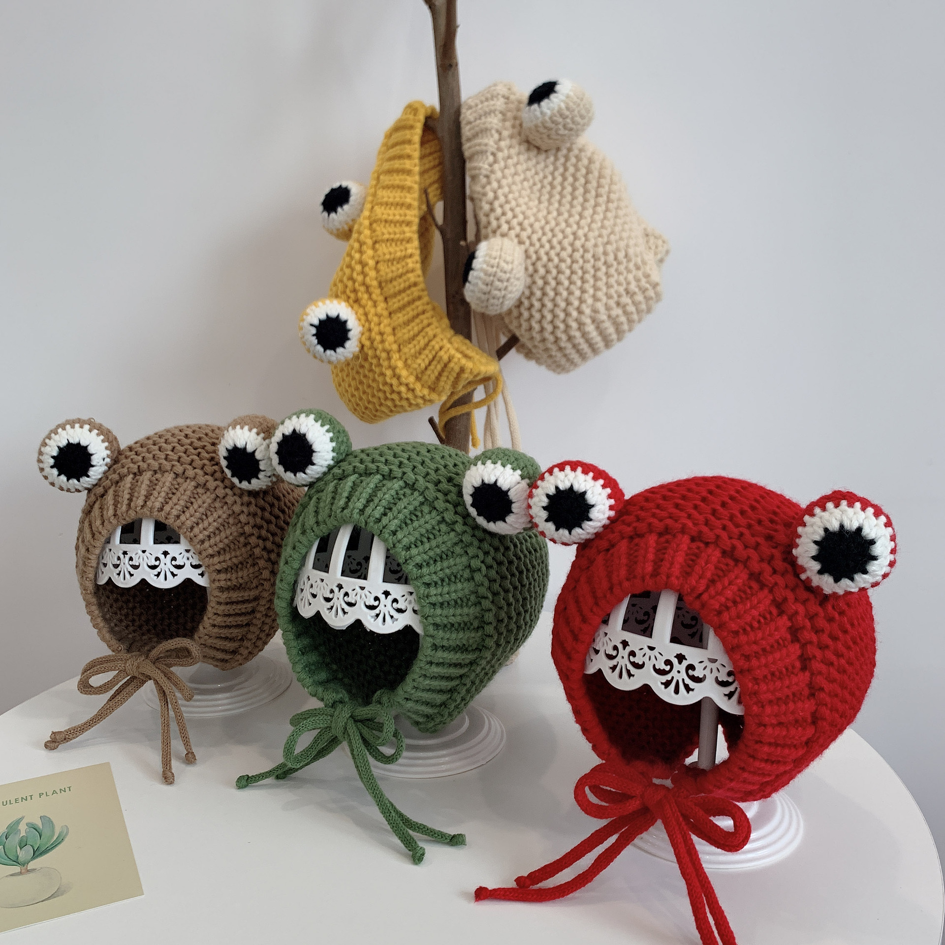 帽子儿童秋冬新款卡通青蛙手工针织帽可爱男童女童宝宝护耳毛线帽