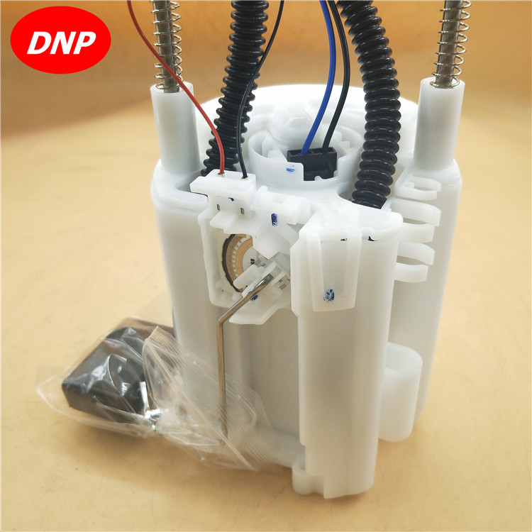 热销汽油泵总成适用于丰田海拉克斯兰德酷路泽普拉多 77020-35072