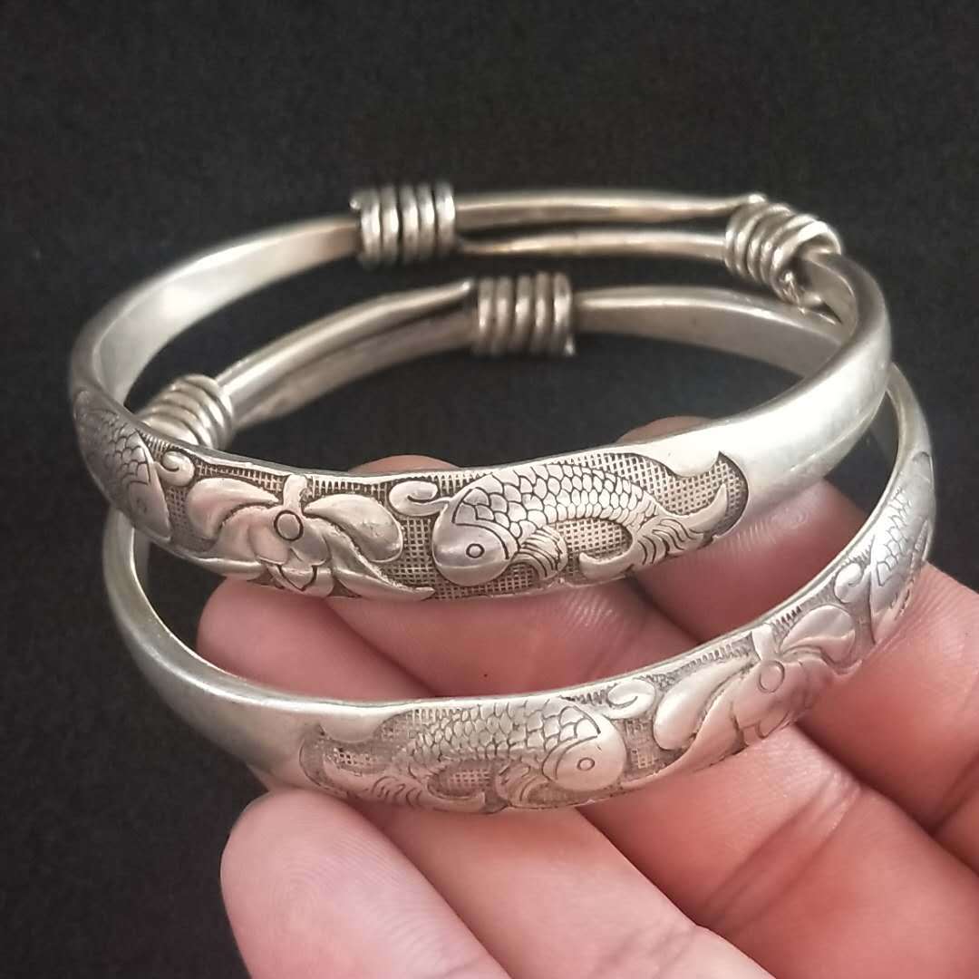 批发藏银苗银手镯 复古民族风鱼戏莲间足银手镯 民间工艺饰品