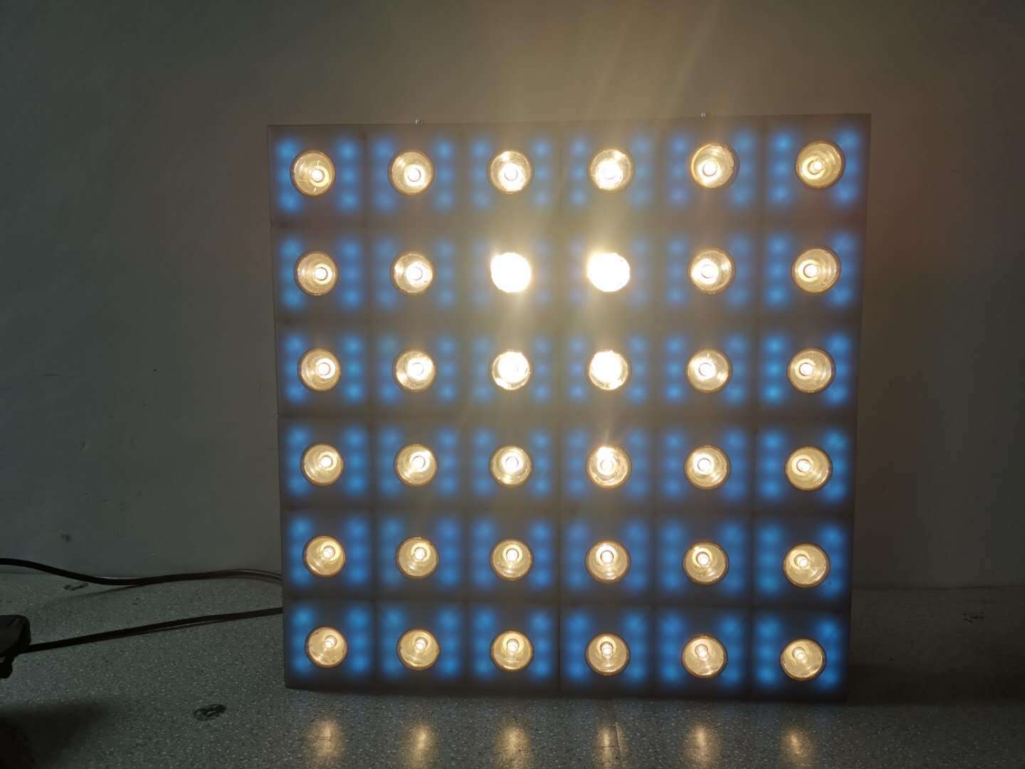 36颗二合一矩阵灯染色光束灯舞台酒吧ktv矩阵灯点控跑马像素灯