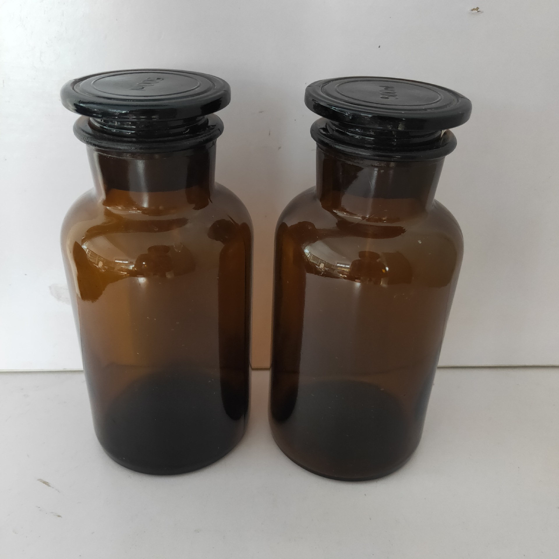现货供应棕色玻璃磨砂500ml口试剂瓶细口广口瓶茶色医药瓶药剂瓶