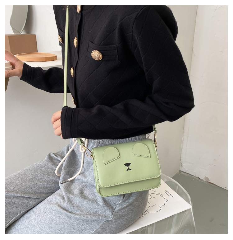 女生小包包2020新款潮小清新卡通单肩斜挎包秋季百搭韩版小方包