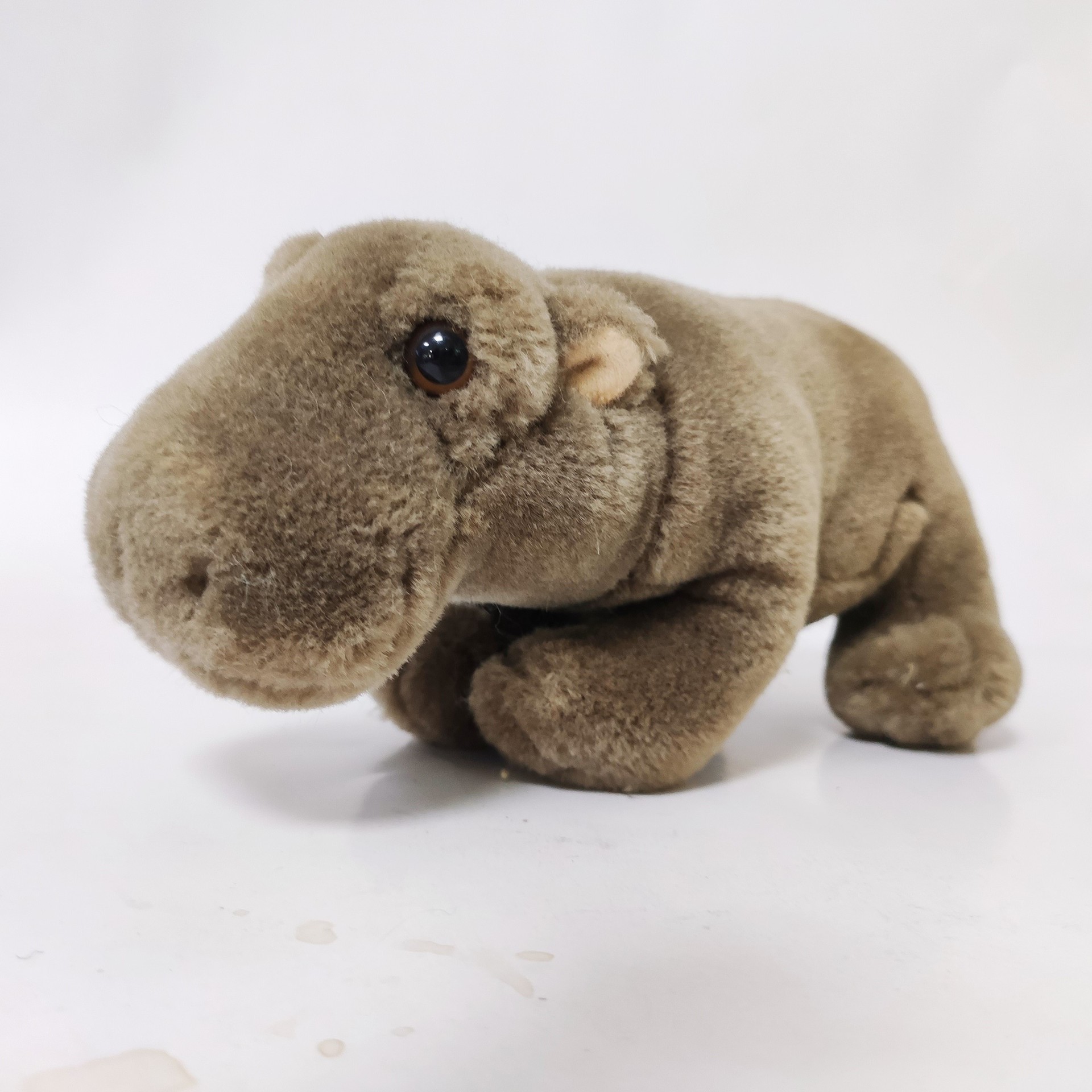 卡通可爱趴姿犀牛毛绒玩具 儿童陪睡抱枕公仔 来图定制安抚公仔