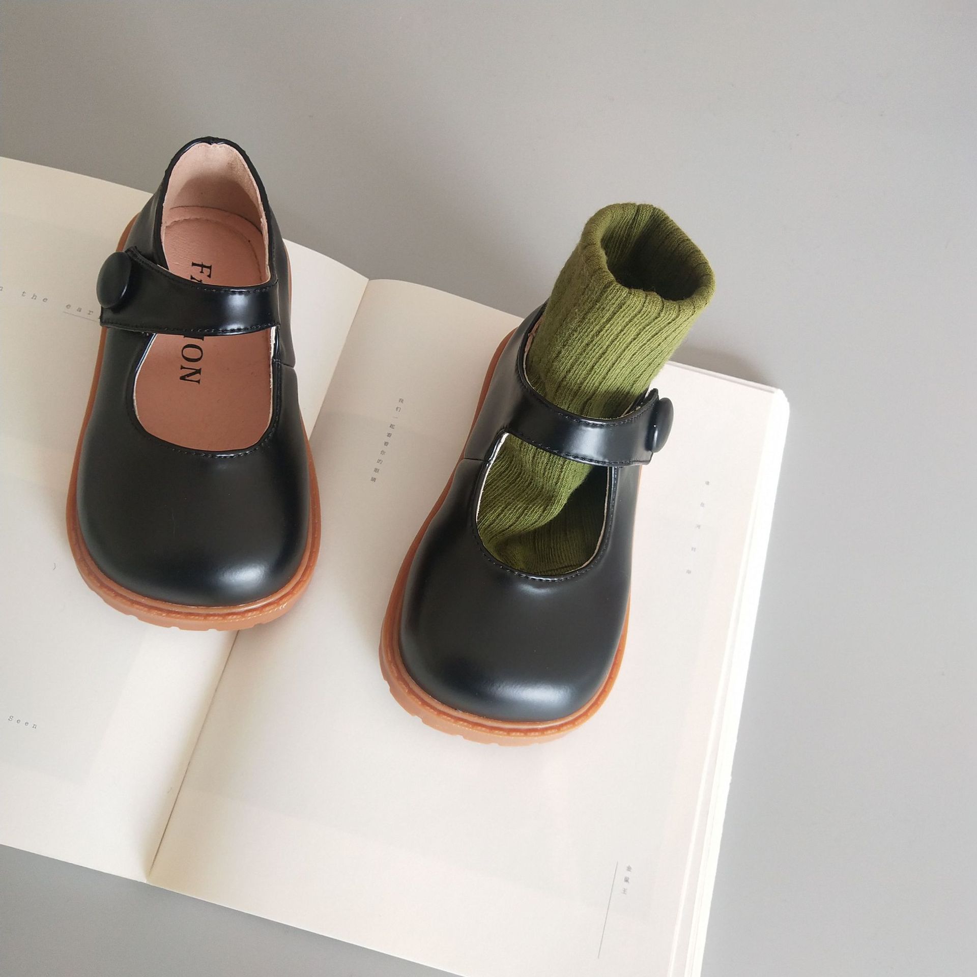 2021春款儿童大头单鞋韩版ins风女童圆头时尚简约大气公主鞋