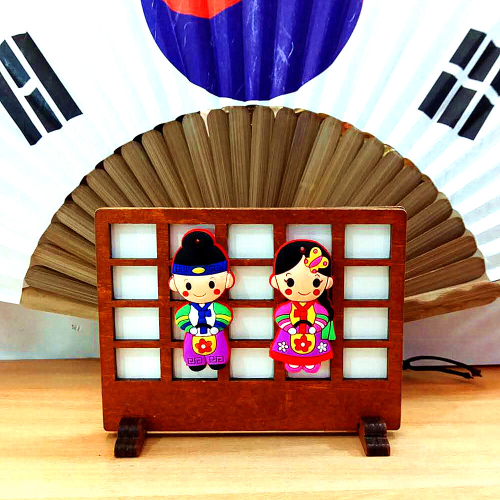 韩国民俗工艺品摆件朝鲜族韩服情侣人偶韩式家居餐厅桌面摆饰礼品