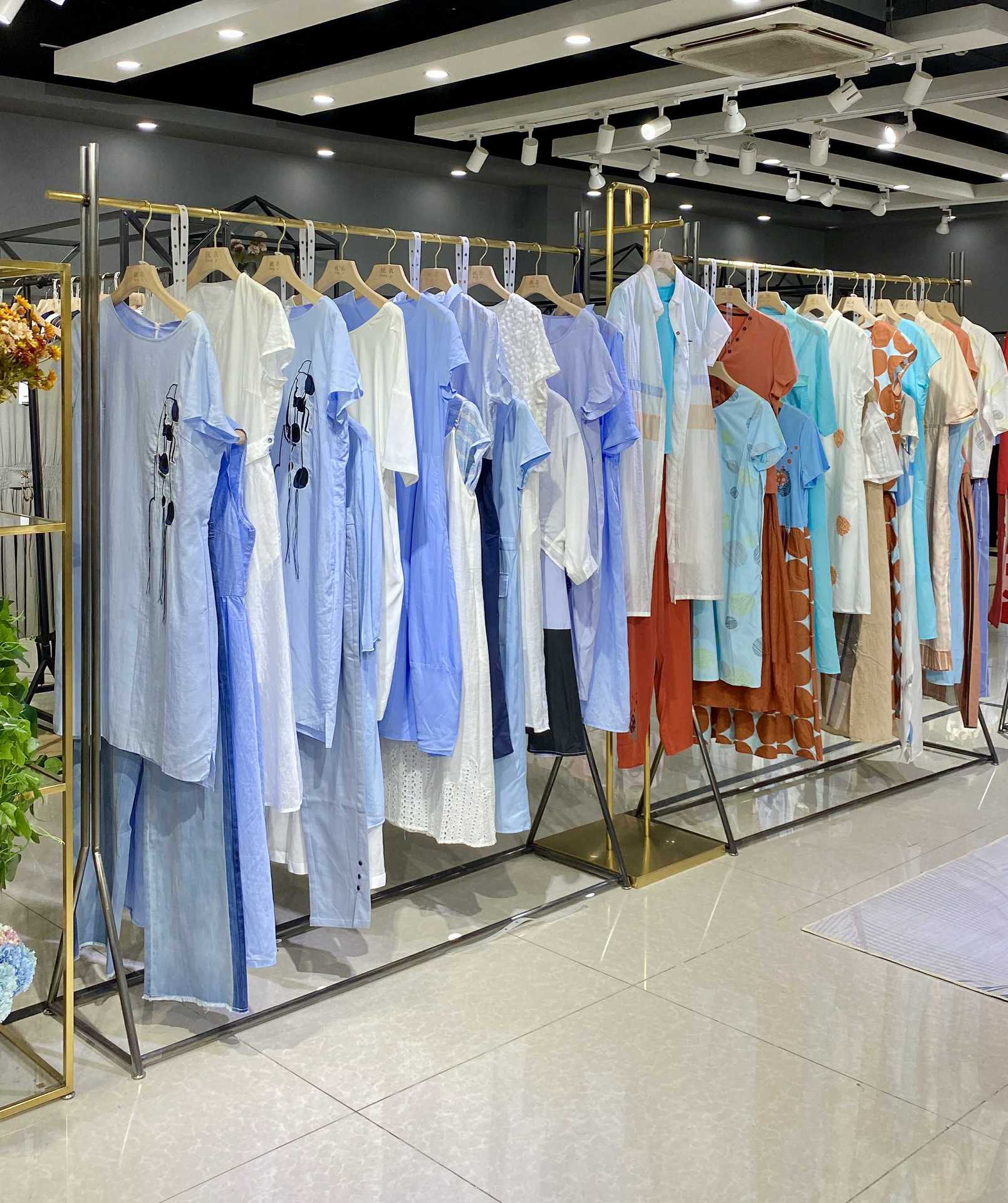 中高端大码棉麻女装嘉彩2020新款夏 女装品牌折扣货源走份批发
