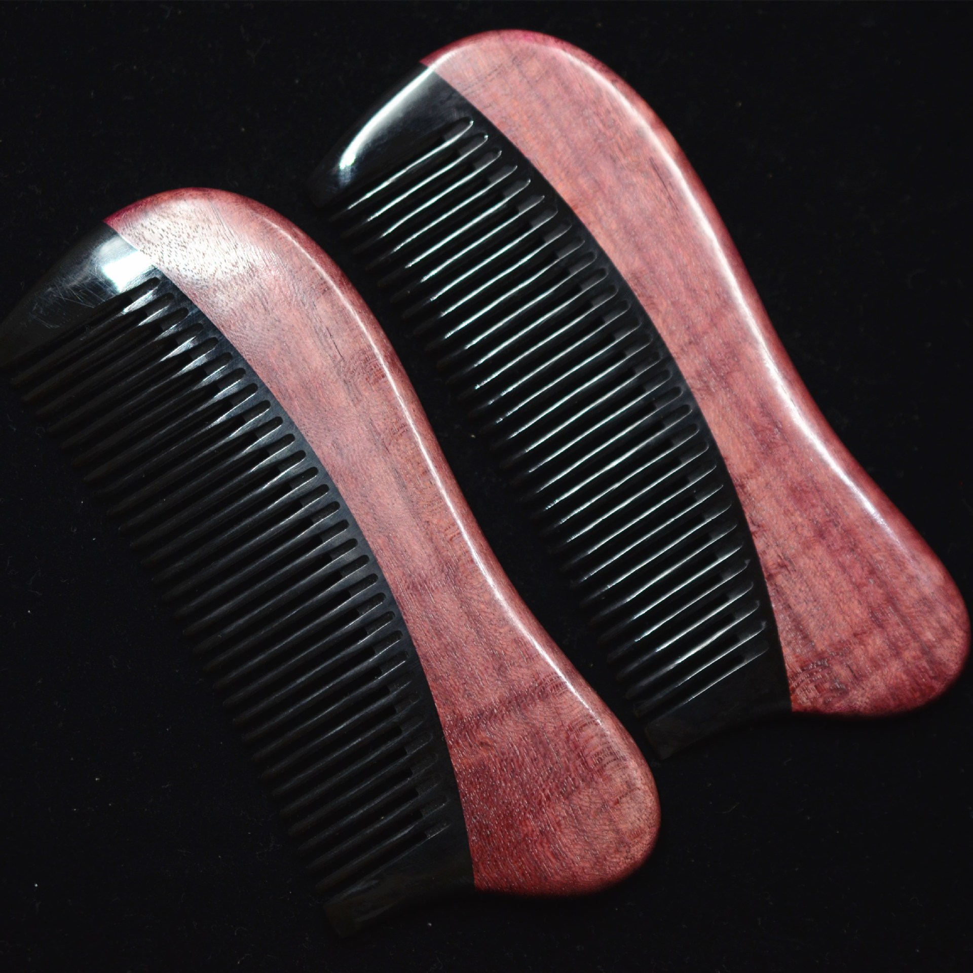 工厂直销紫罗兰檀木拼接牛角梳 可印图案logo防静电护发顺发梳子