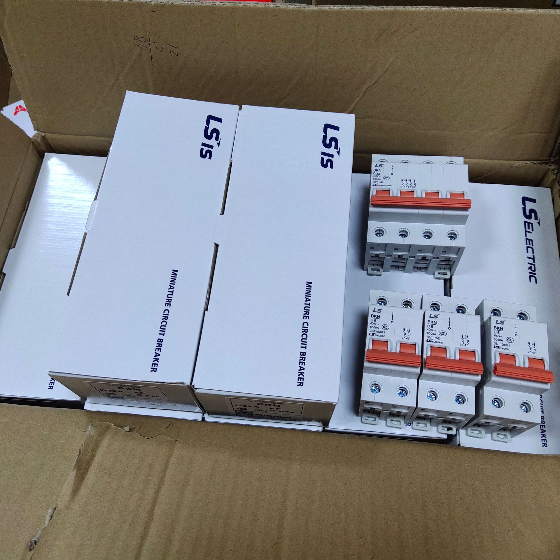 abb 浪涌保护器 ovr t2 3n 40-275 p qs供应