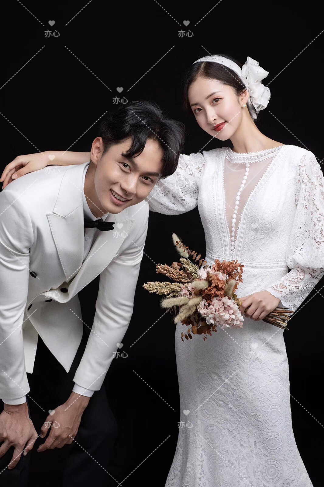 新款影楼主题拍照服法式简约蕾丝鱼尾婚纱中式复古灯笼袖拖尾礼服