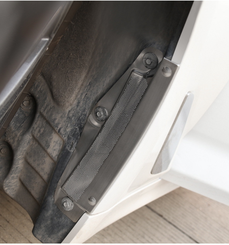 20款宝马新5系525li530li540li前轮阻隔泥沙挡板通风挡网罩挡泥板