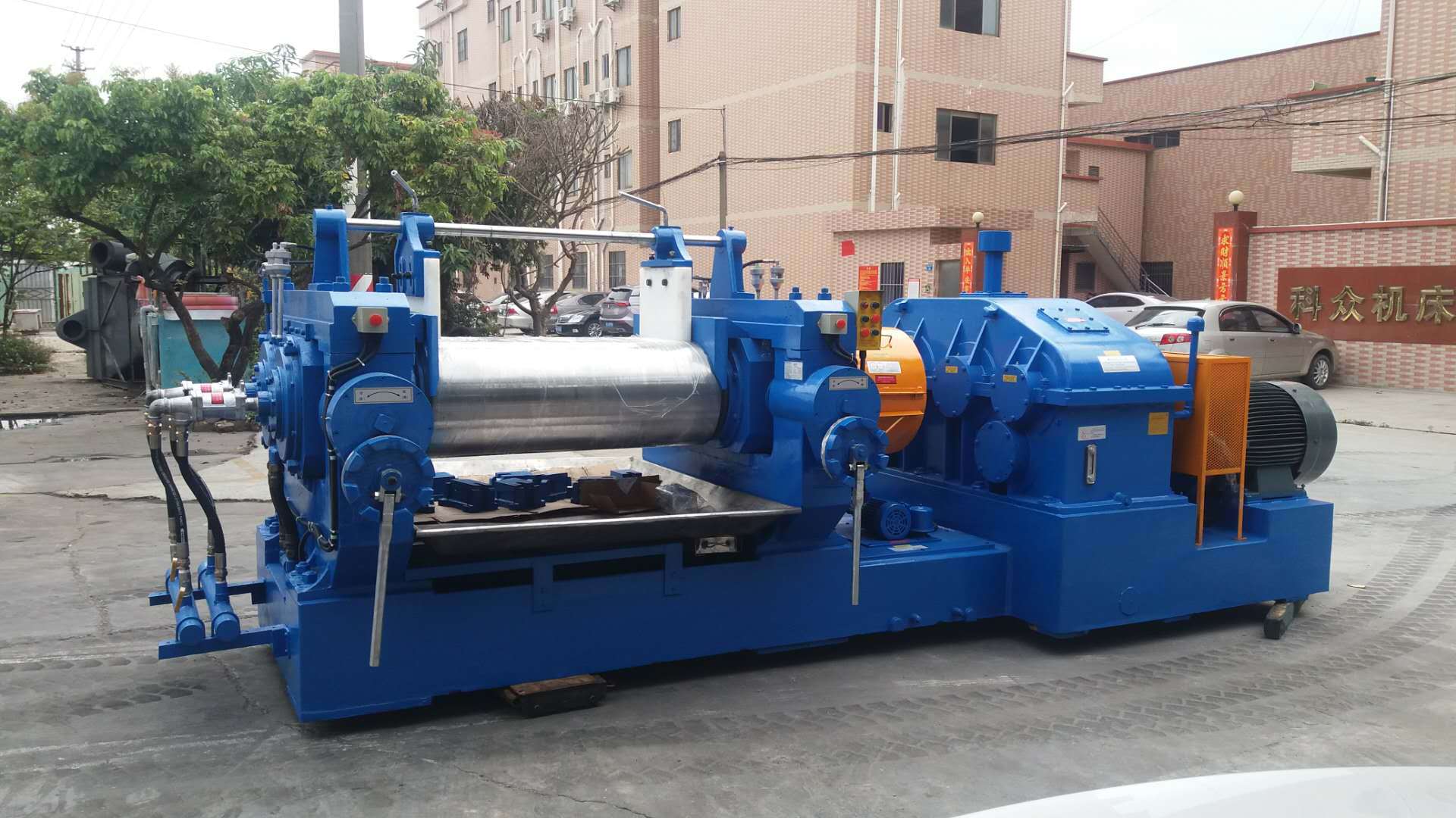 18寸开炼机 轮机高温橡塑胶硅胶双辊炼胶开炼机设备批发 开炼机